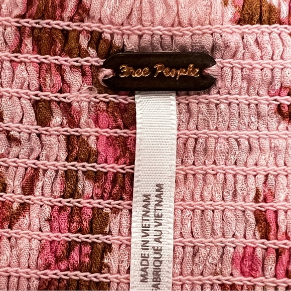 NWT $98 Free People Hilary Printed Top Size Small Pink Combo Smocked Back Blouse - Picture 6 of 16